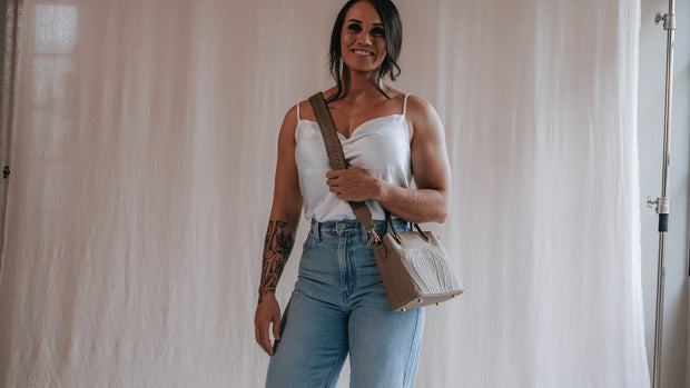 <h3>THE TĀNIKO PEKE</h3>